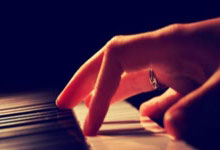 88体育官网:比切尔西还狠!蓝军卫星队白堡首发平均21岁,现法甲第5离欧冠3分.